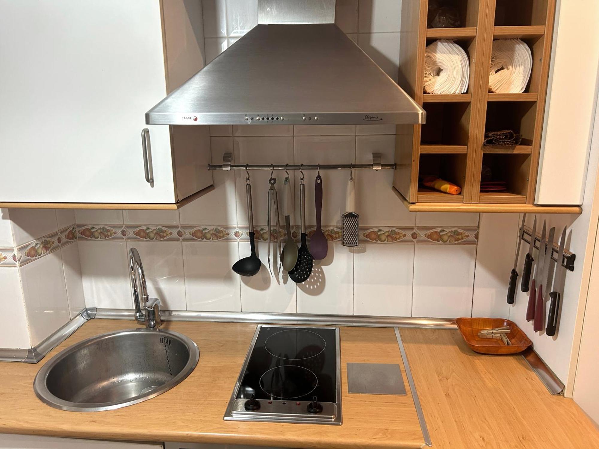 Apartamento Frente Al Guggenheim. Urbanizacion De Lujo En El Centro Bilbao Eksteriør billede